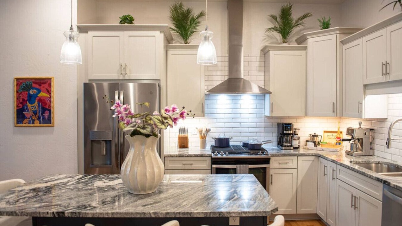 Photo of Kitchen in South Side Slopes