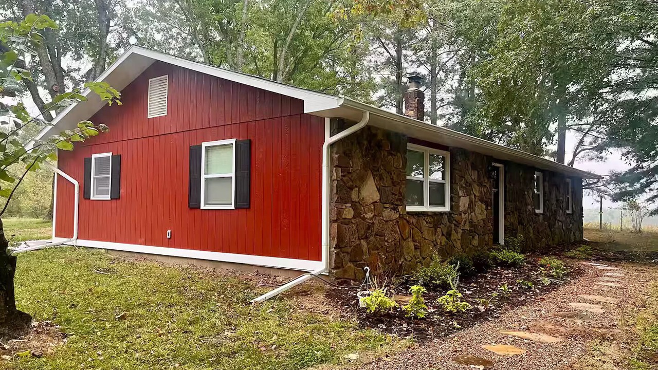Photo of Outdoor in Cobden