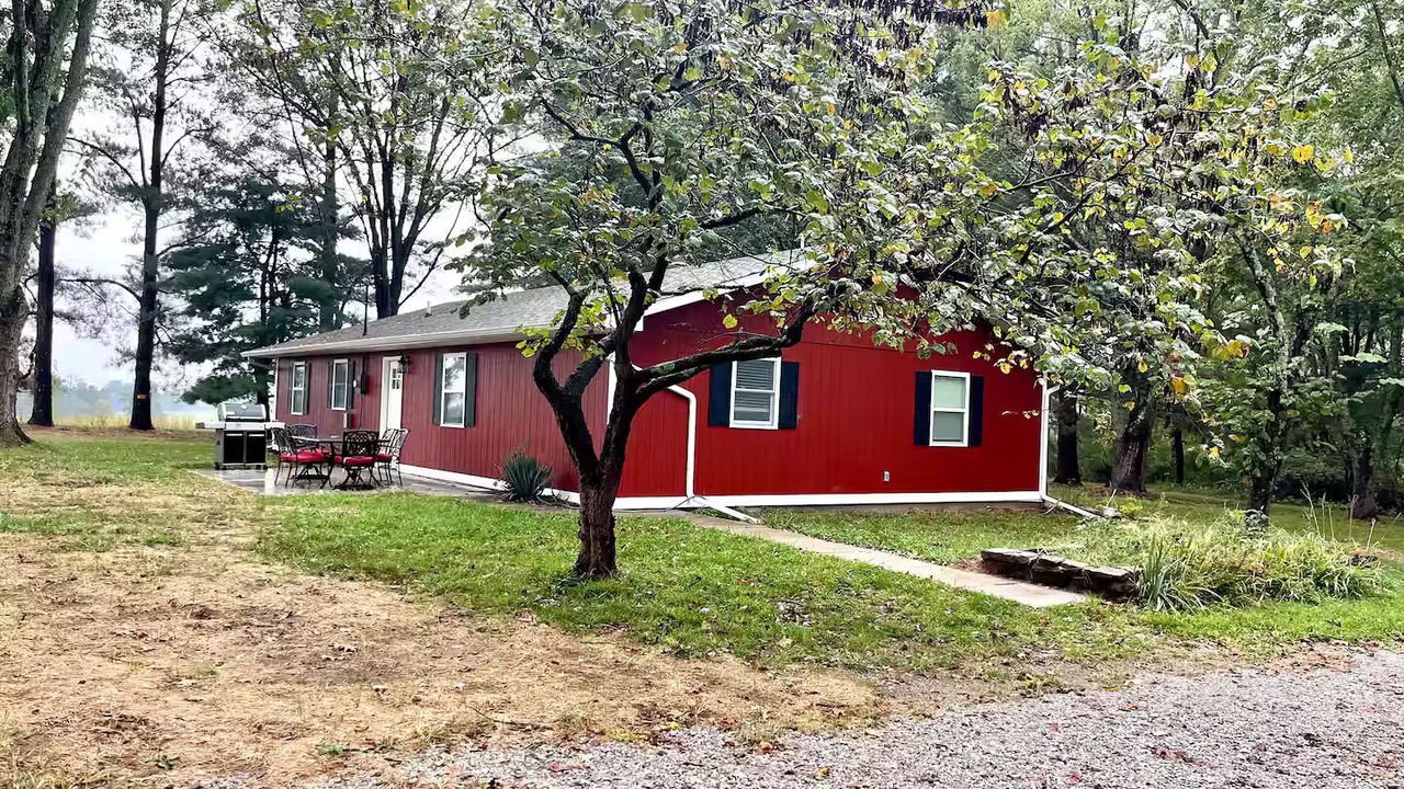 Photo of Outdoor in Cobden
