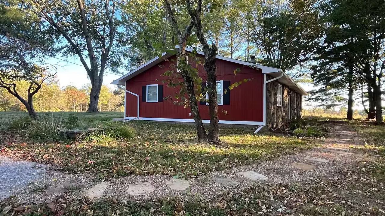 Photo of Outdoor in Cobden