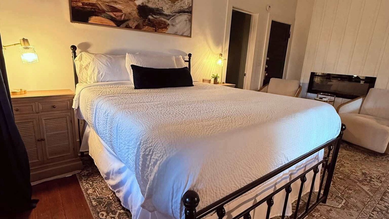 Photo of Bedroom in Freetown - Port Rico