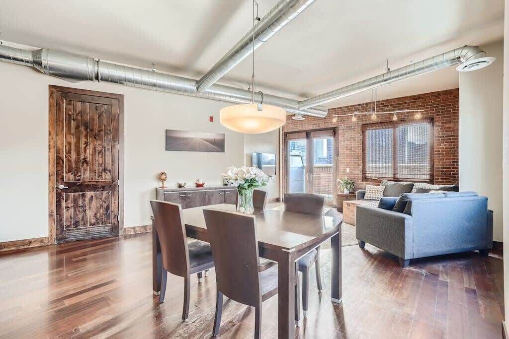 Photo of Bedroom in Ballpark