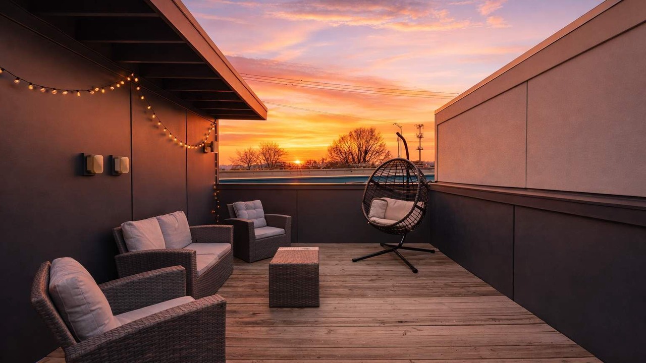 Photo of Patio Balcony in Hadley - Washington