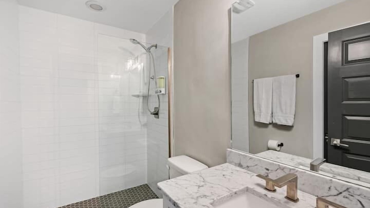 Photo of Bathroom in Hadley - Washington