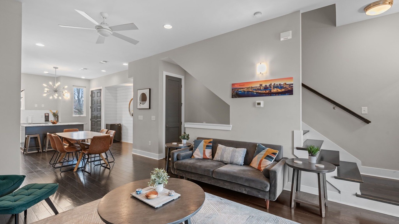 Photo of Livingroom in Hadley - Washington