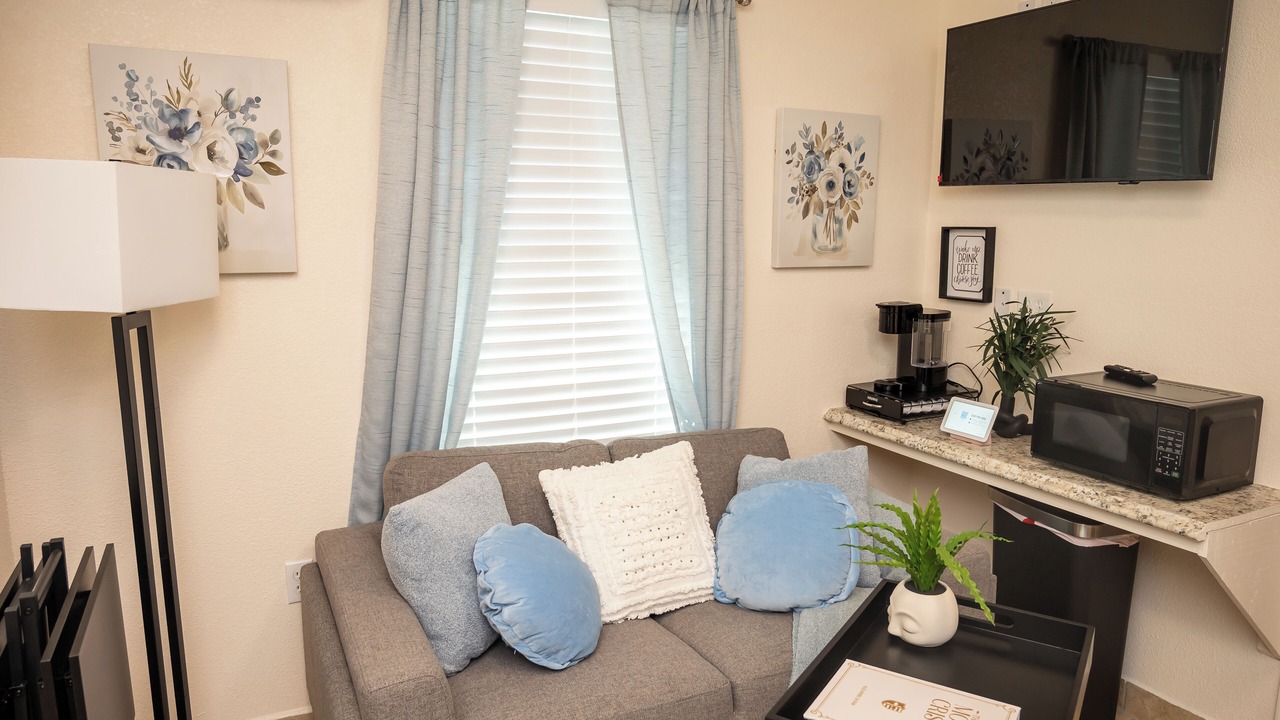 Photo of Livingroom in Leon Valley