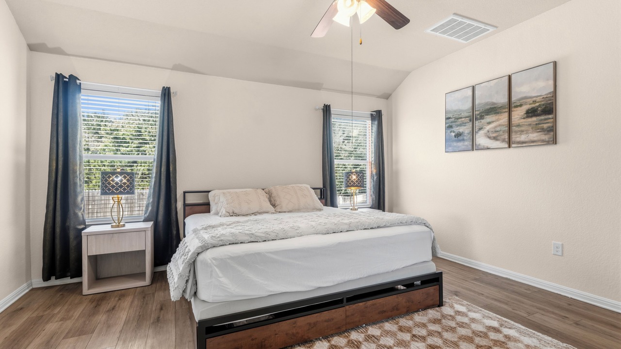 Photo of Bedroom in Pioneer Crossing