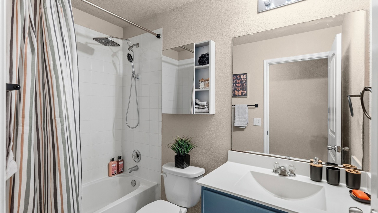 Photo of Bathroom in Pioneer Crossing