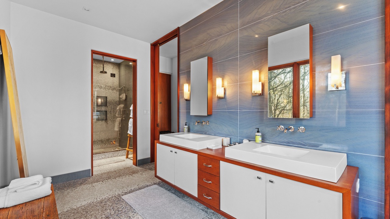 Photo of Bathroom in Cape Charles
