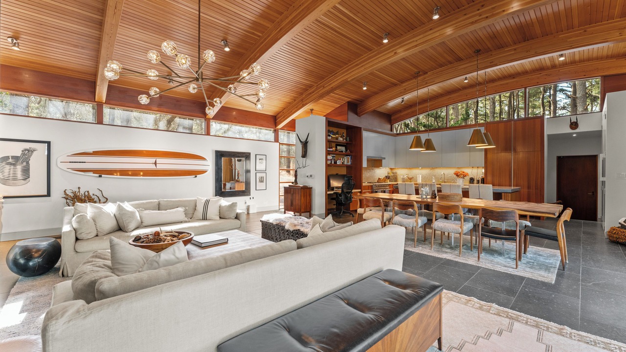 Photo of Livingroom in Cape Charles