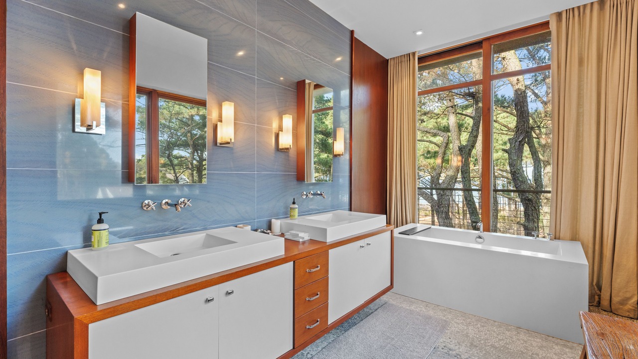 Photo of Bathroom in Cape Charles