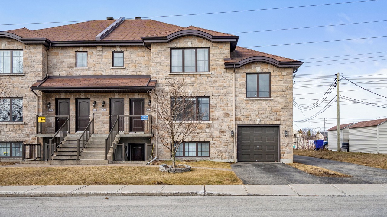 Photo of Outdoor in Laval