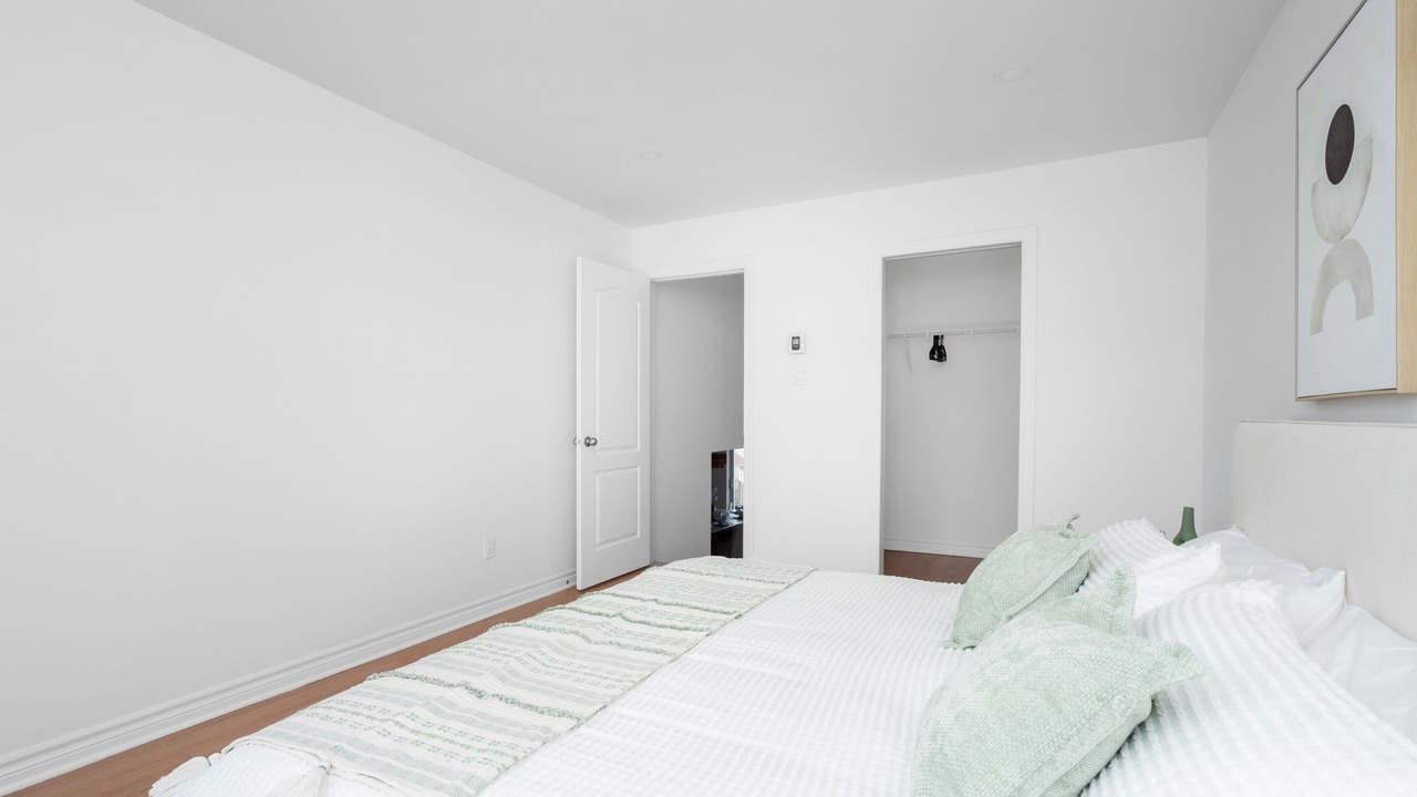 Photo of Bedroom in Laval