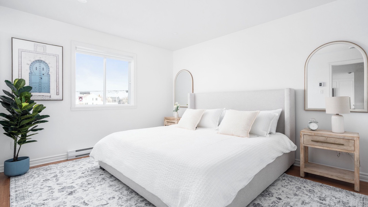 Photo of Bedroom in Laval