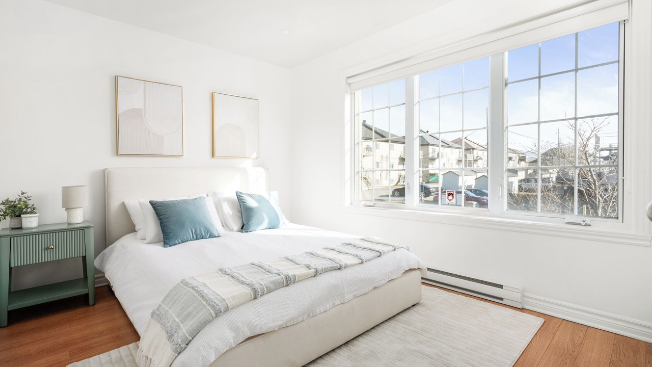 Photo of Bedroom in Laval