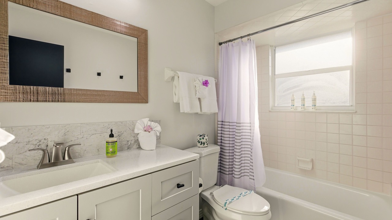 Photo of Bathroom in Burnt Store Isles