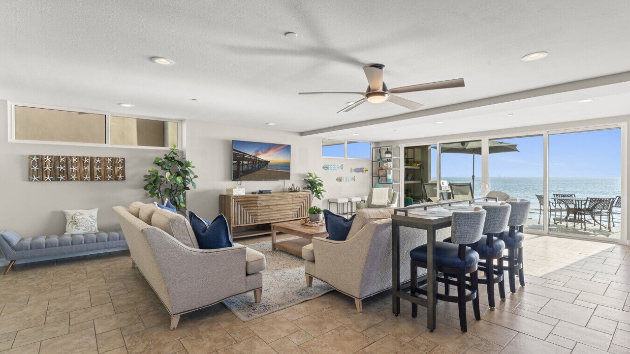 Photo of Livingroom in Capistrano Beach