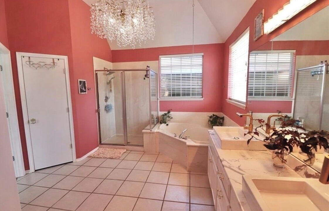 Photo of Bathroom in Norman