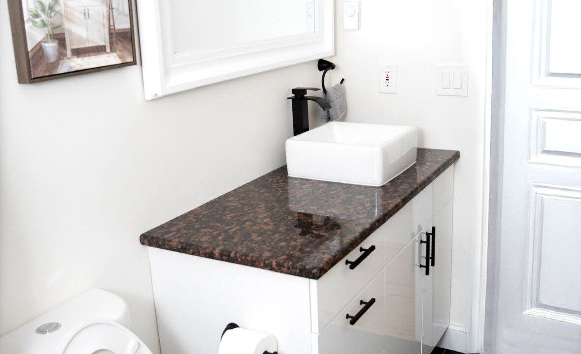Photo of Bathroom in Stockade Historic District