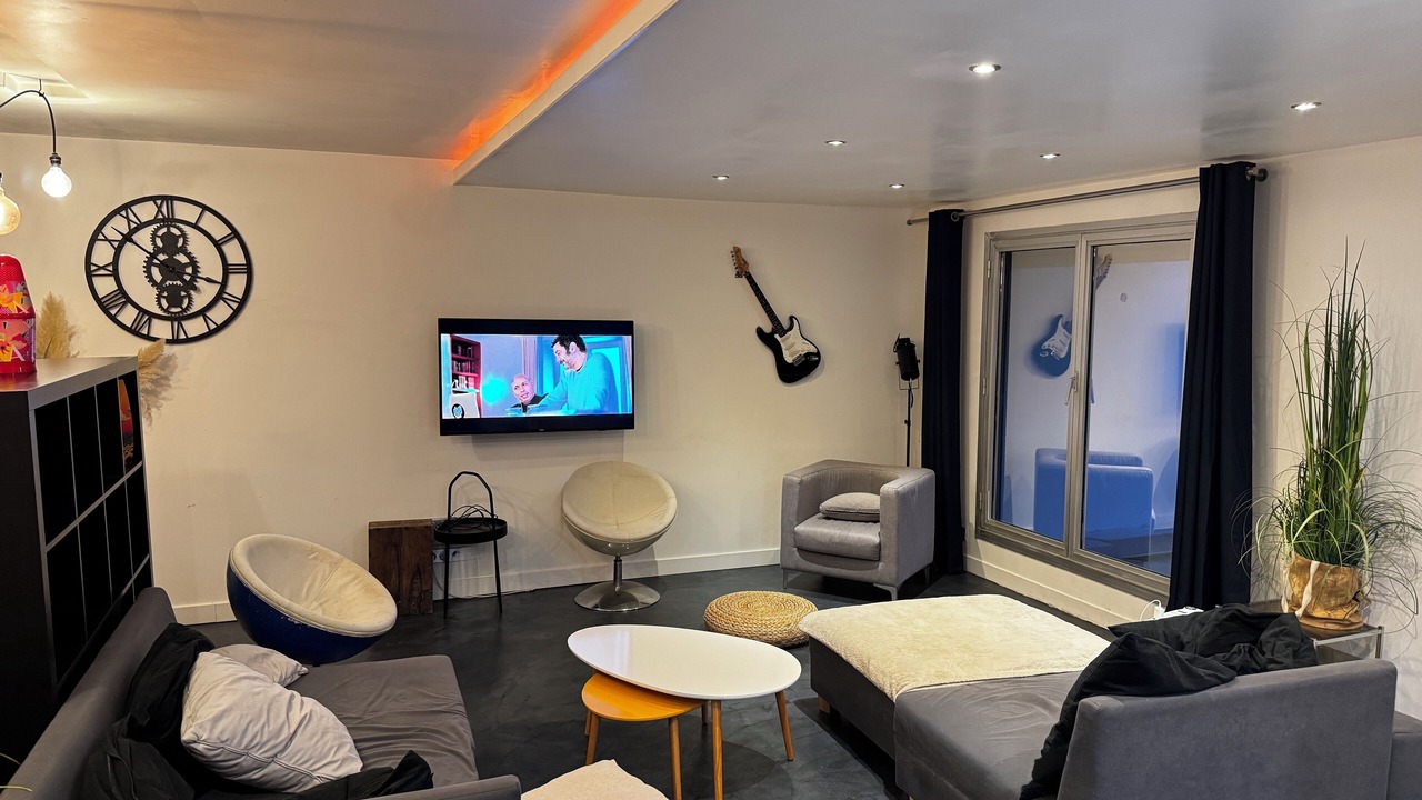 Photo of Livingroom in Quartier Saint-Marc - Croix de Pierre - Saint-Nicaise