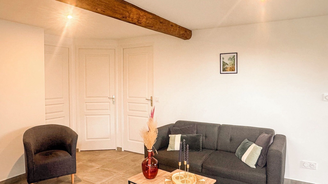 Photo of Livingroom in Chambretaud