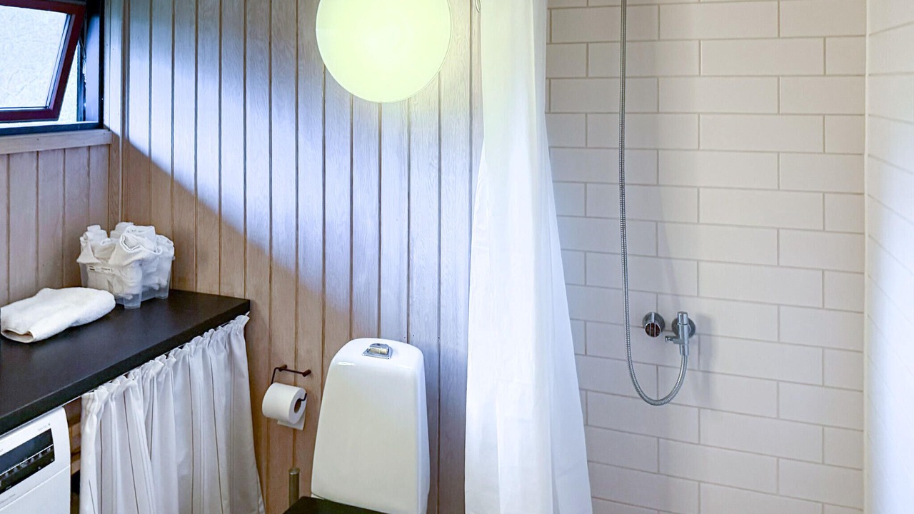 Photo of Bathroom in Holloselund