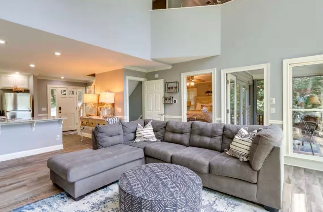 Photo of Livingroom in Jasper