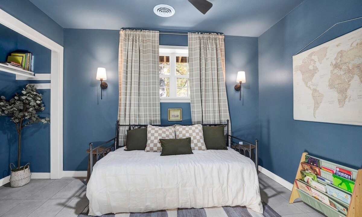 Photo of Bedroom in Van Buren