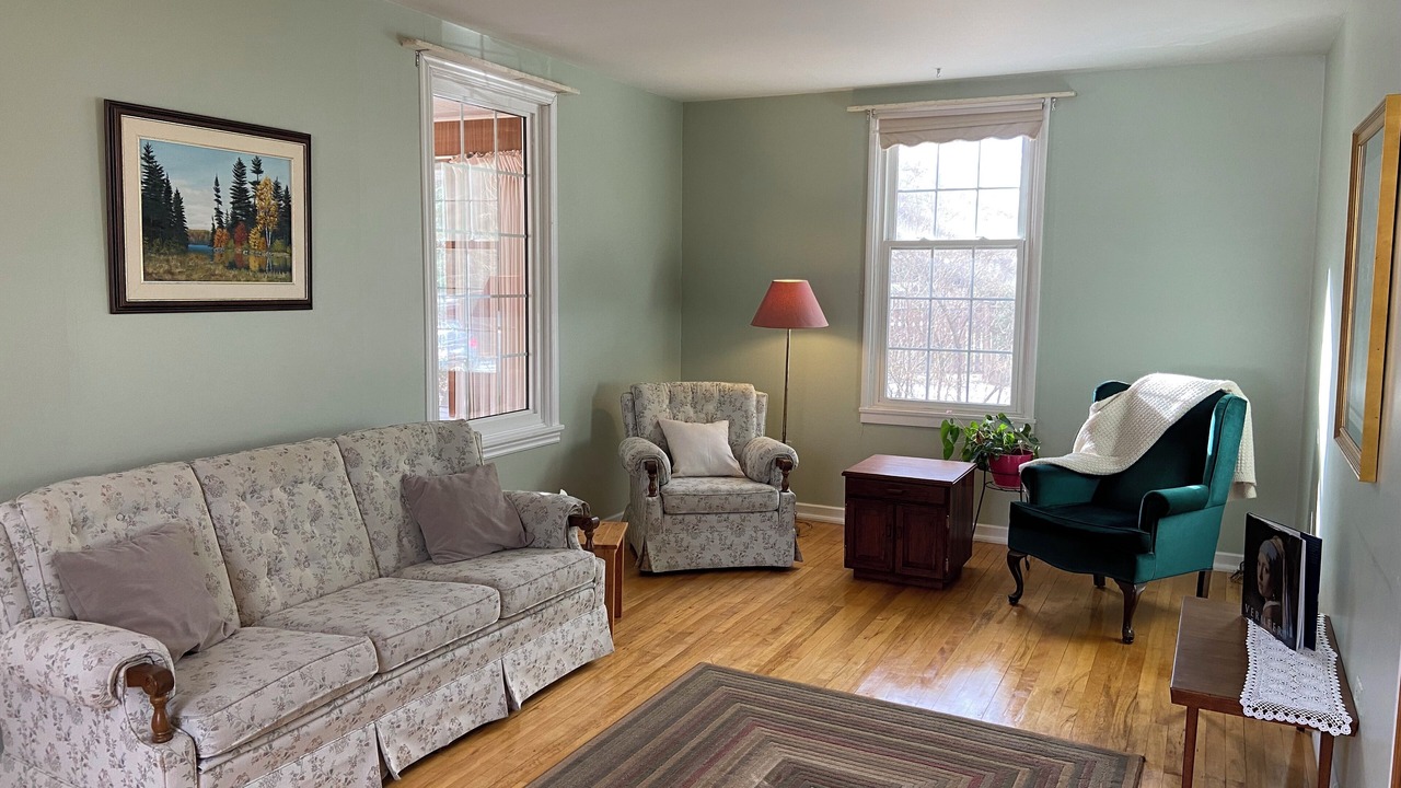 Photo of Livingroom in Deep River