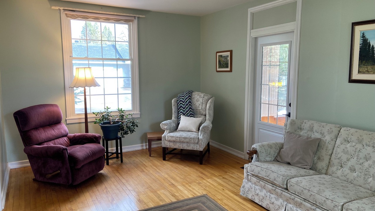 Photo of Livingroom in Deep River