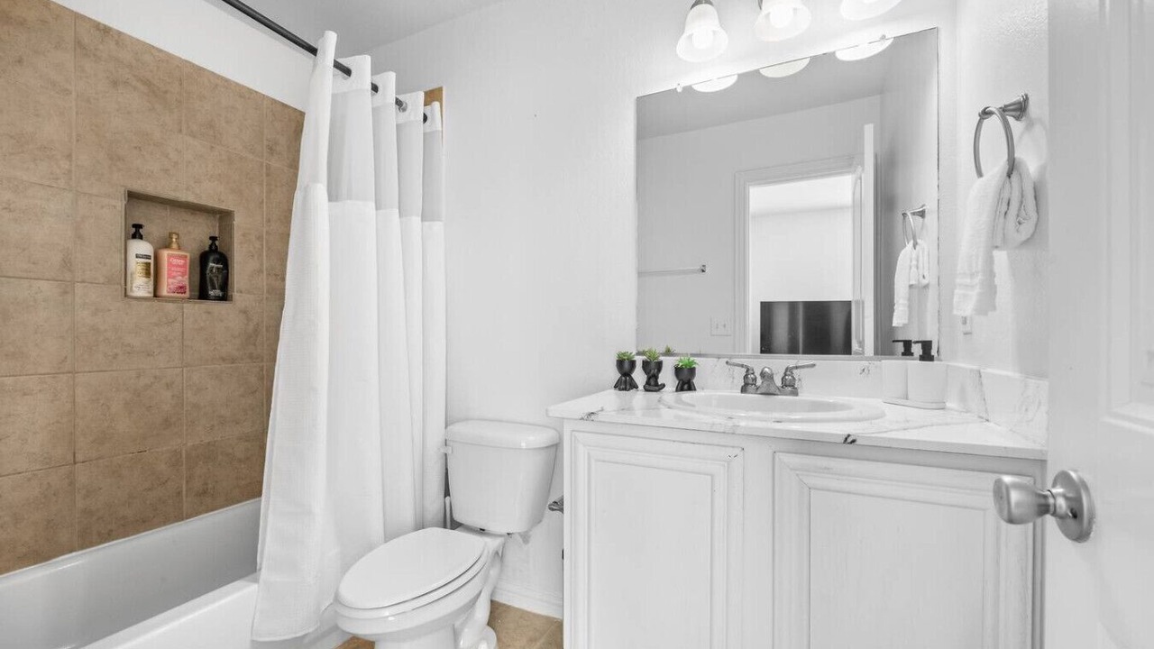 Photo of Bathroom in Grand Prairie