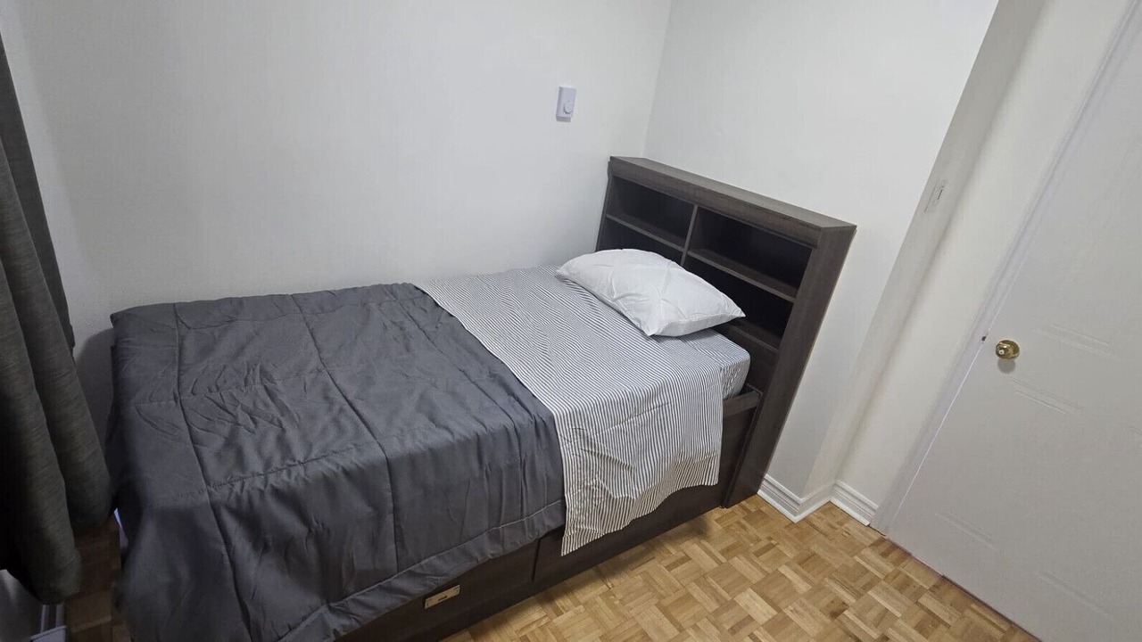 Photo of Bedroom in Laval