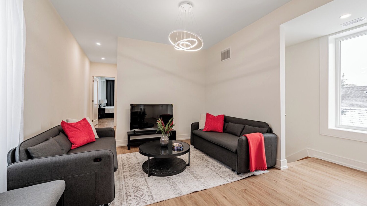 Photo of Livingroom in Oakwood Village