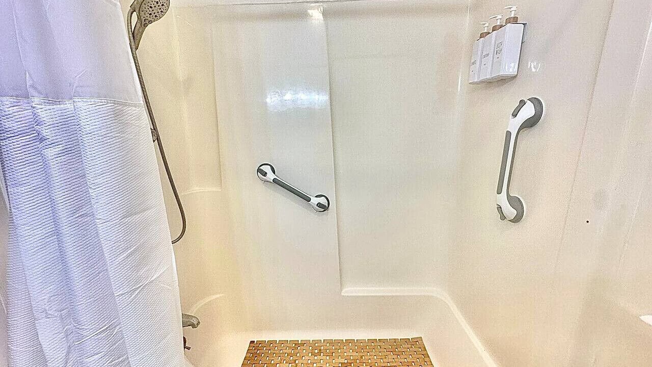 Photo of Bathroom in Highland Falls