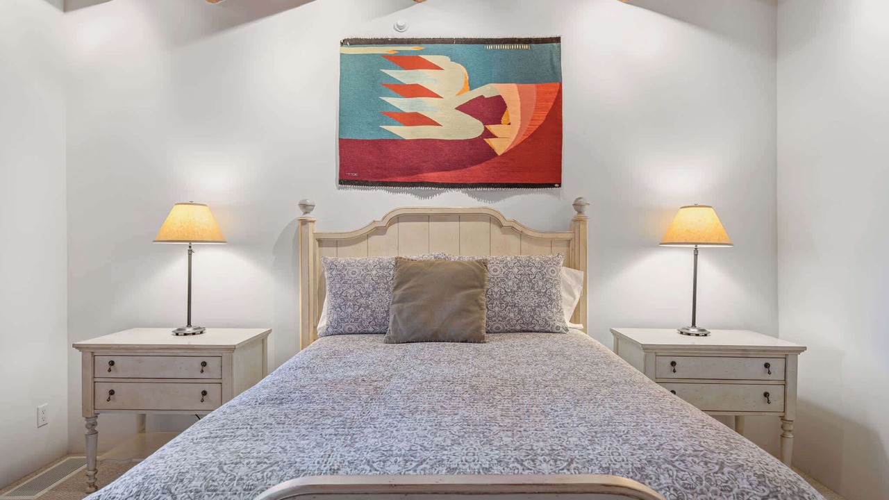 Photo of Bedroom in Tesuque