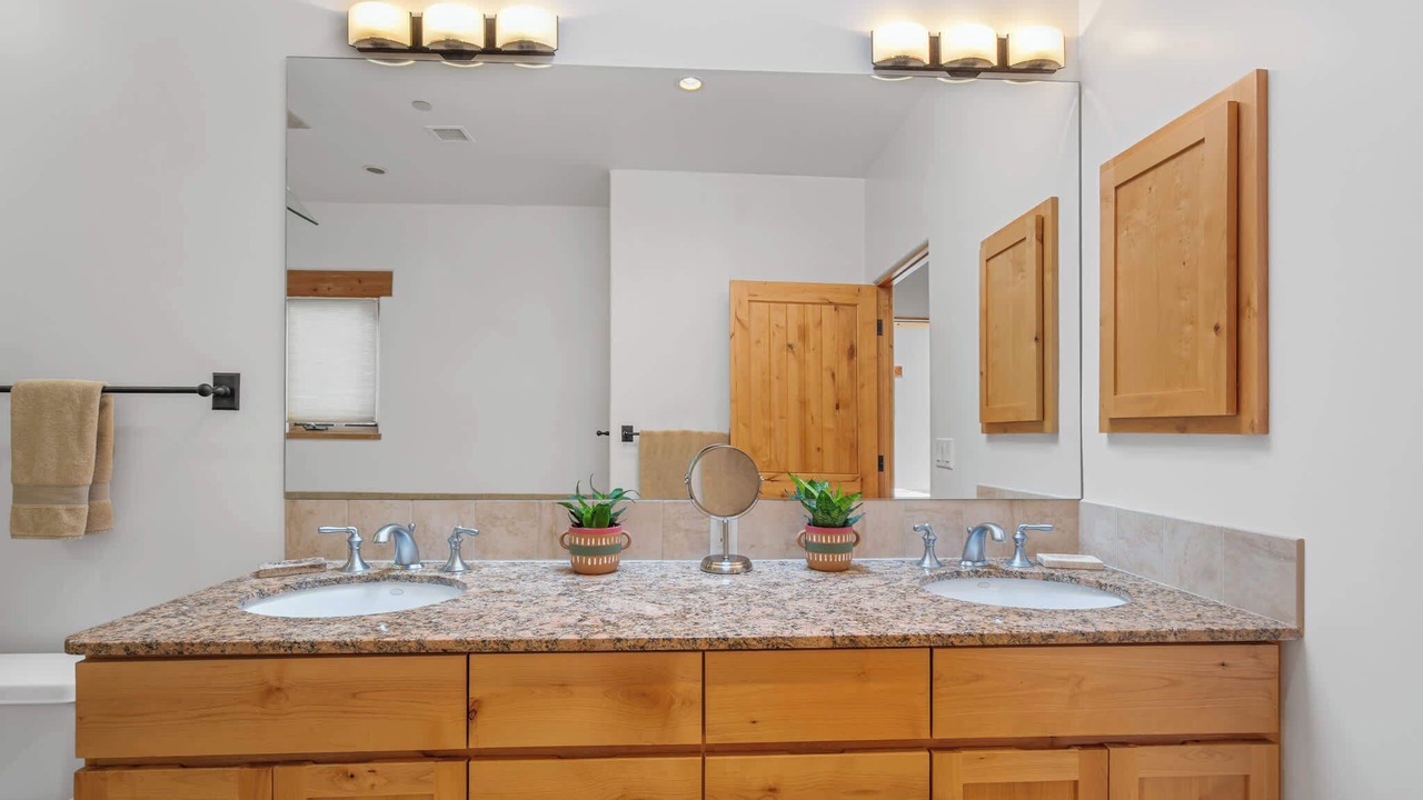 Photo of Bathroom in Tesuque