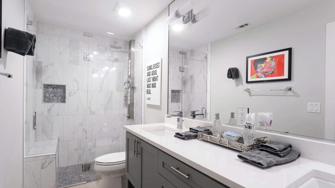 Photo of Bathroom in Govalle