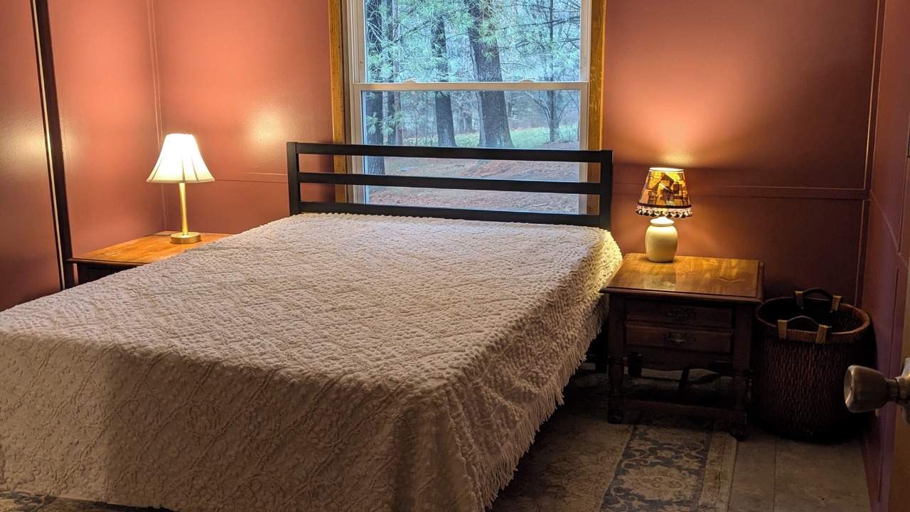 Photo of Bedroom in Sharpsburg