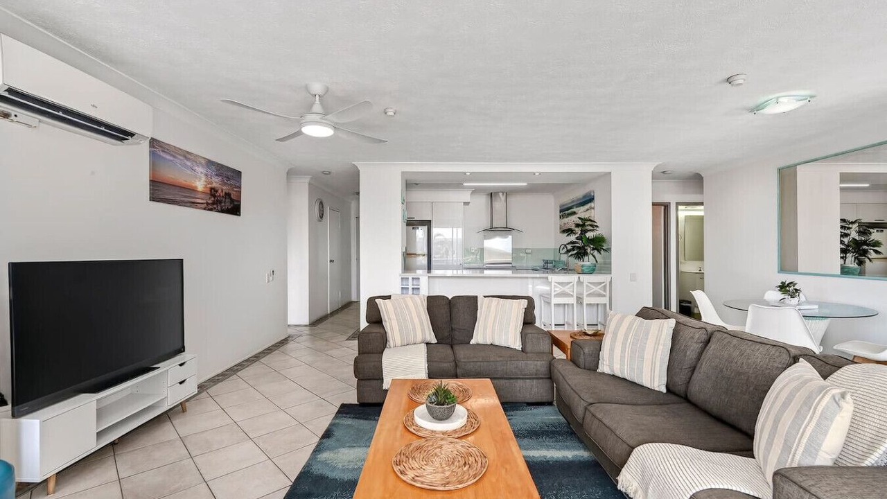 Photo of Livingroom in Main Beach