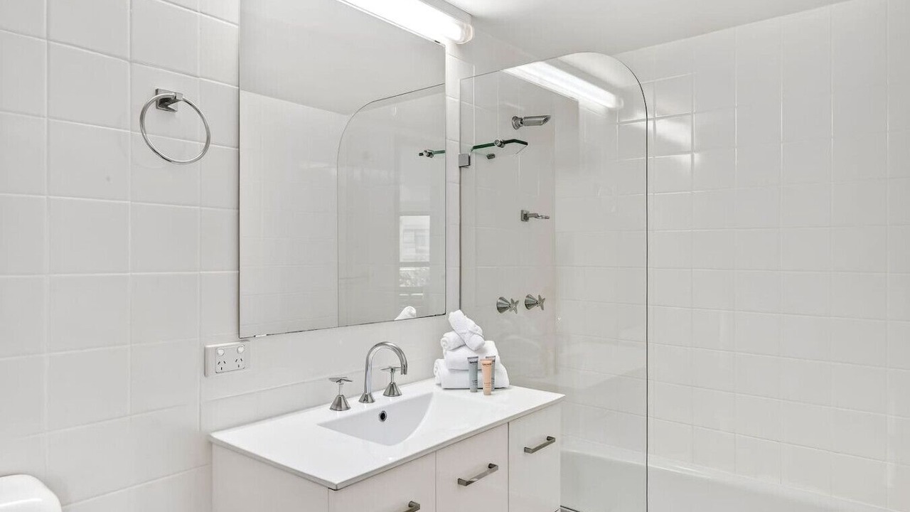 Photo of Bathroom in Main Beach