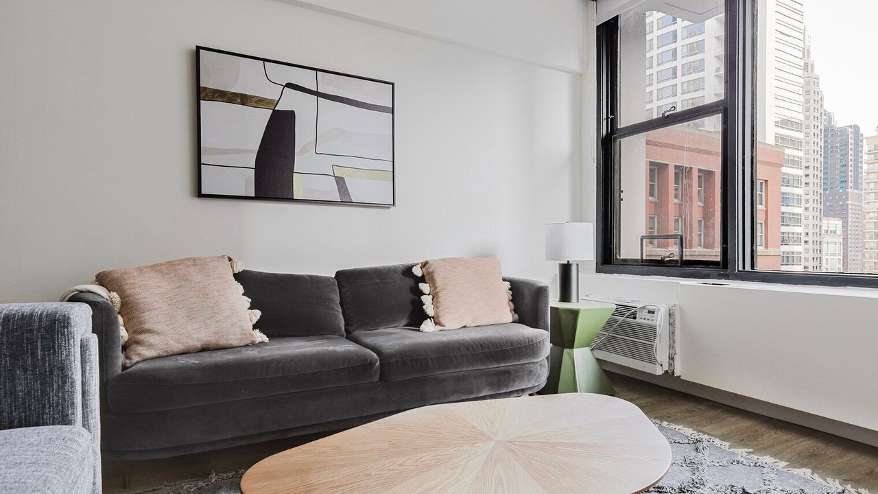 Photo of Livingroom in Rush and Division