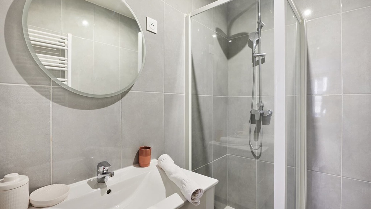 Photo of Bathroom in Quartier de la Porte-Saint-Denis