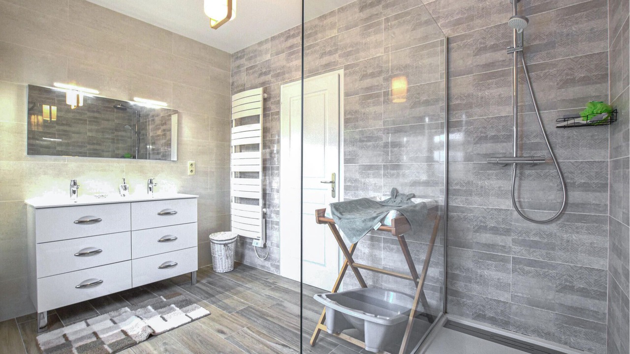 Photo of Bathroom in Barneville-Carteret