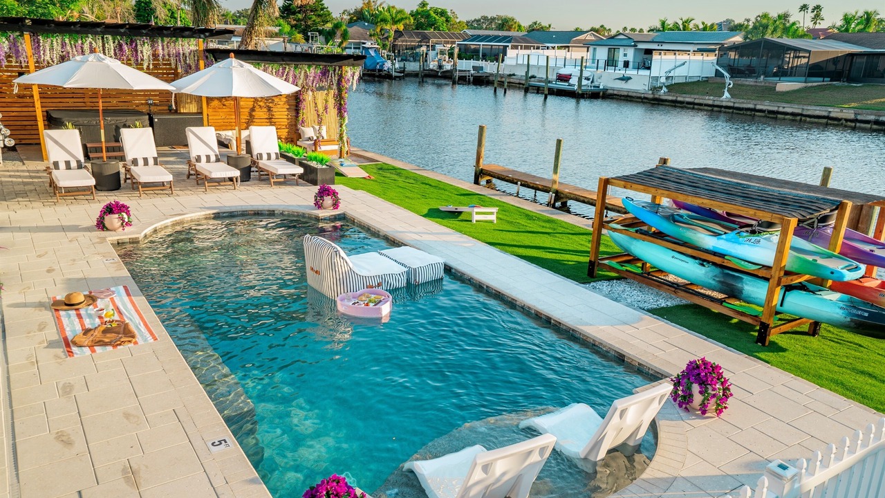 Photo of Outdoor in Tampa Shores