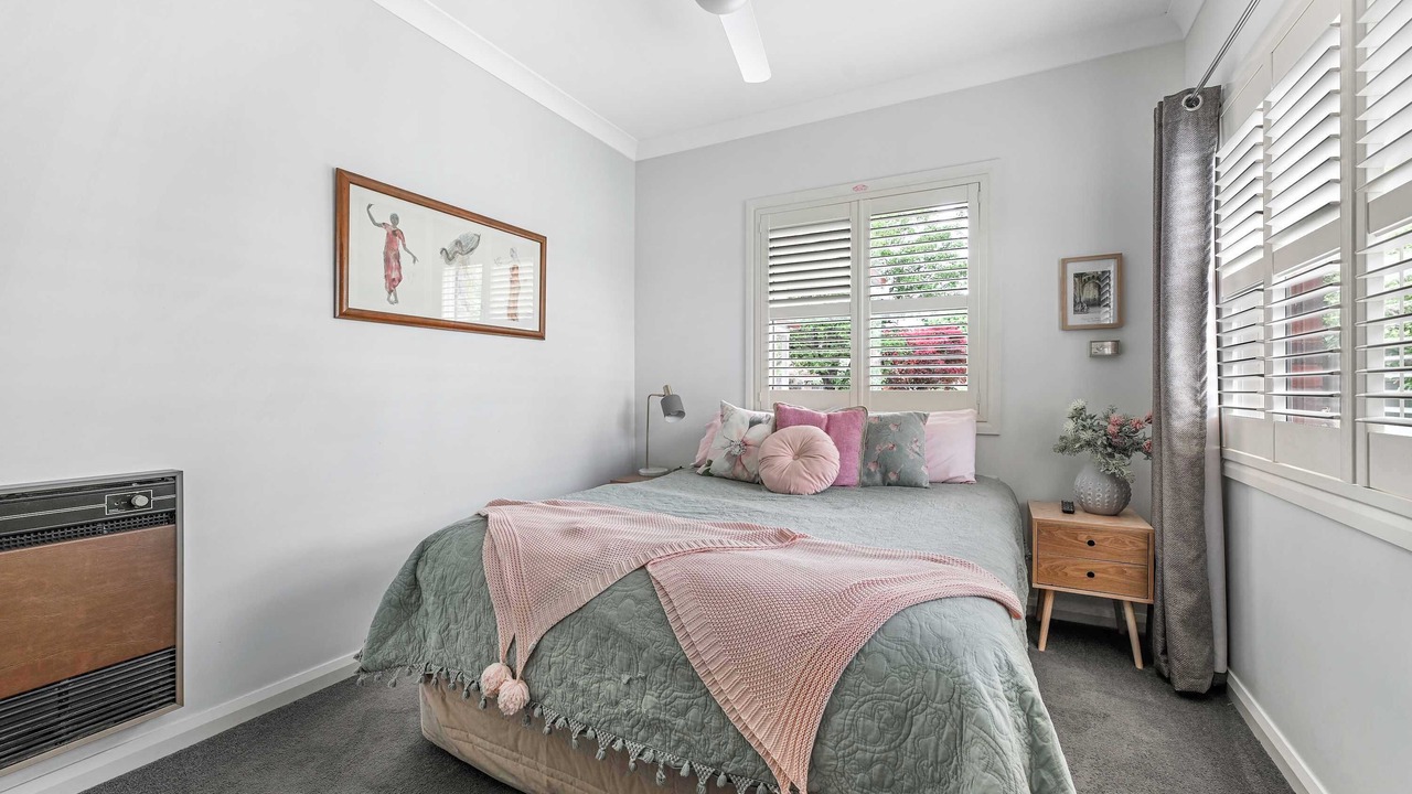 Photo of Bedroom in Orange