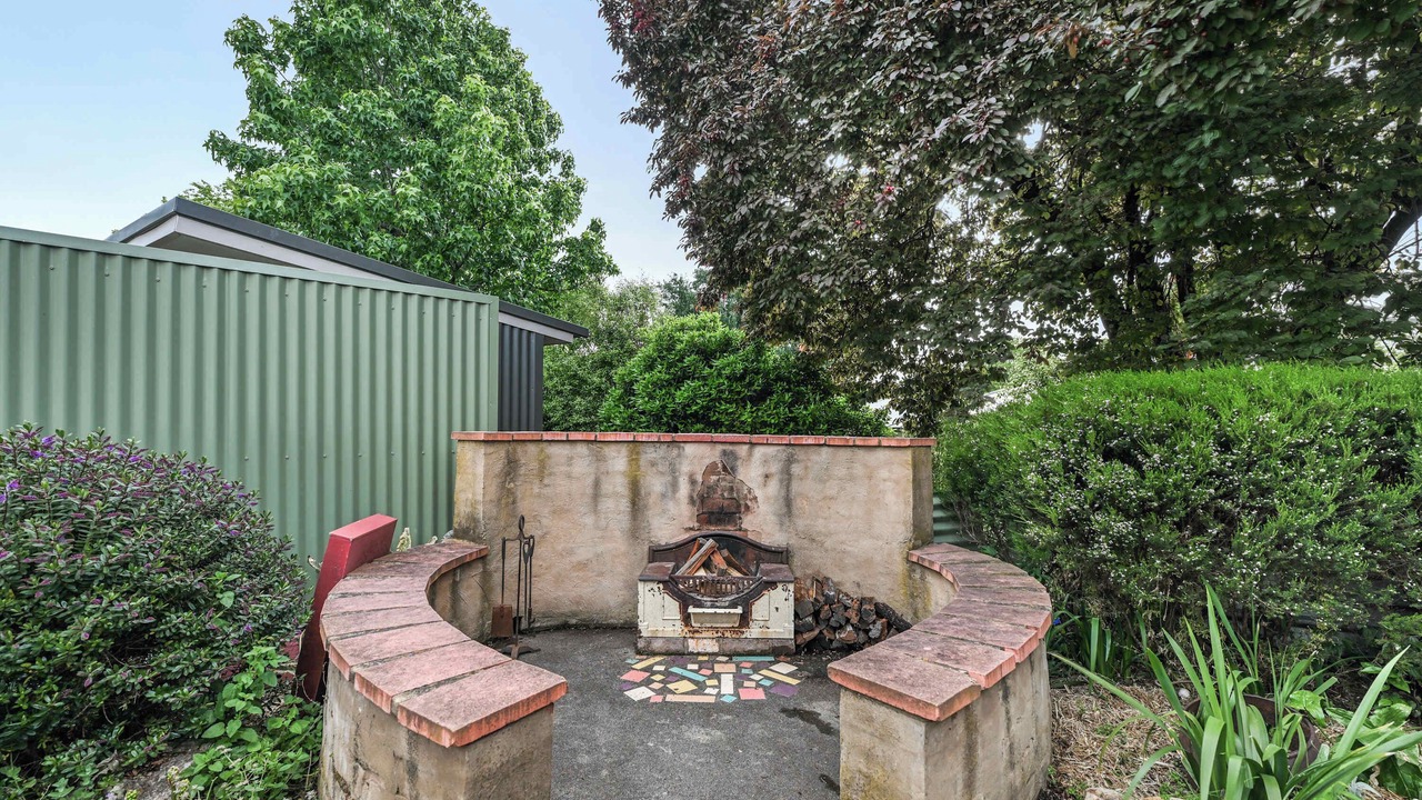 Photo of Outdoor in Orange