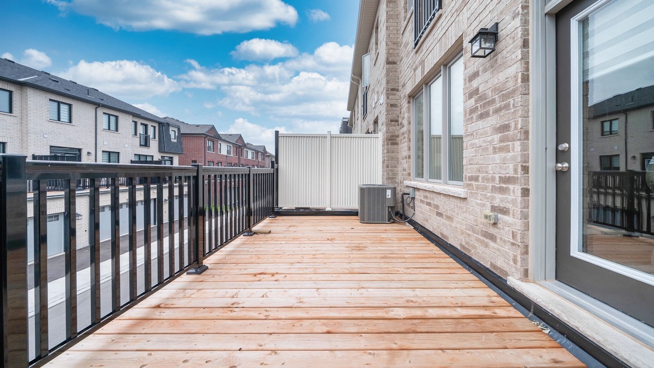 Photo of Outdoor in Oakville