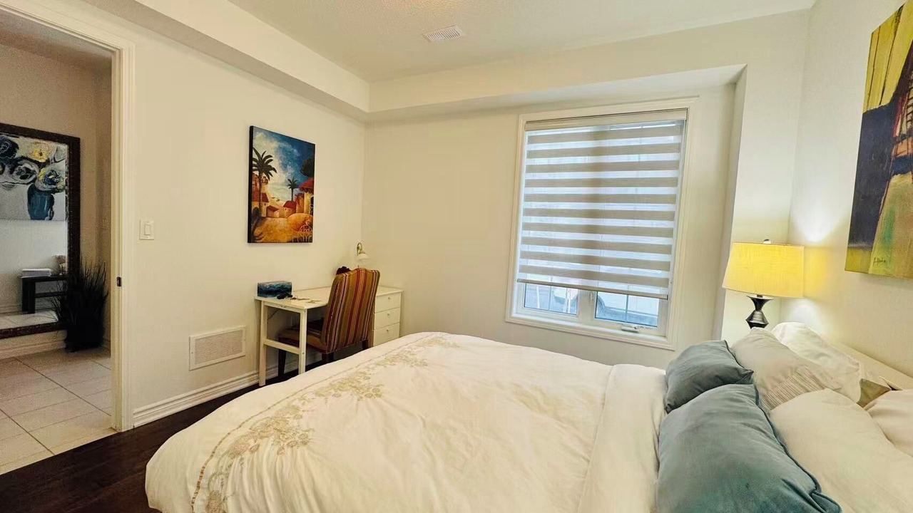 Photo of Bedroom in Oakville