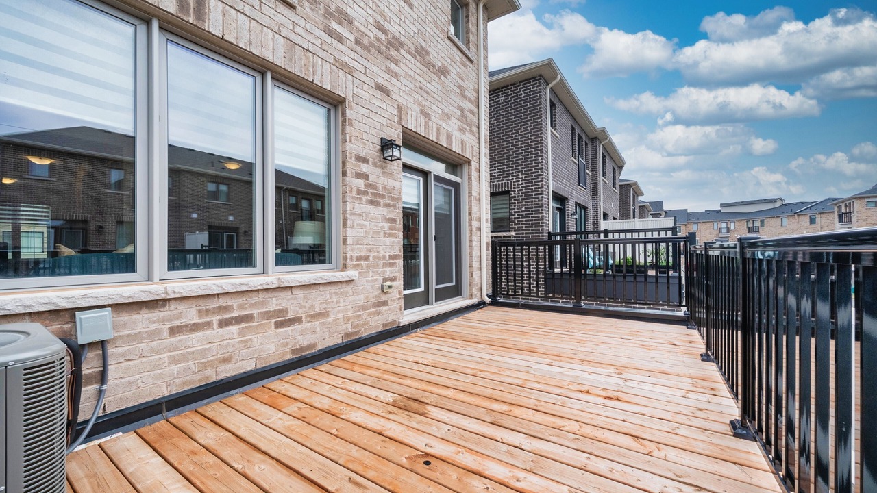 Photo of Patio Balcony in Oakville