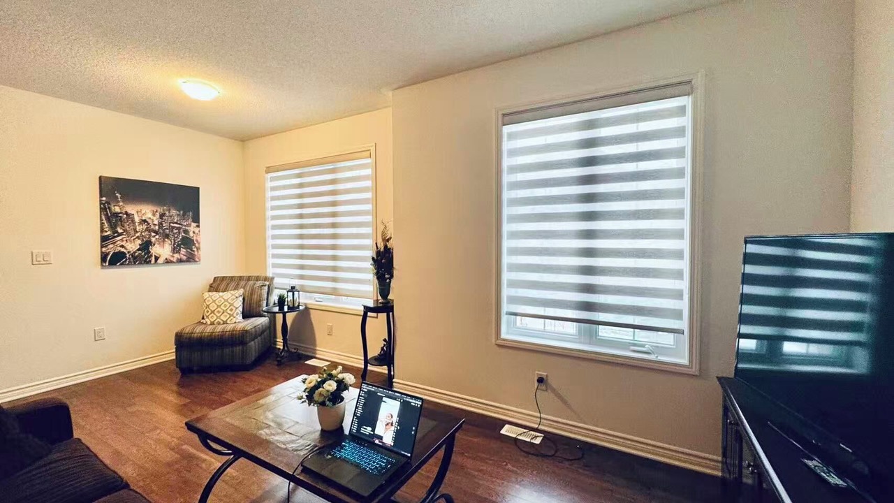 Photo of Livingroom in Oakville